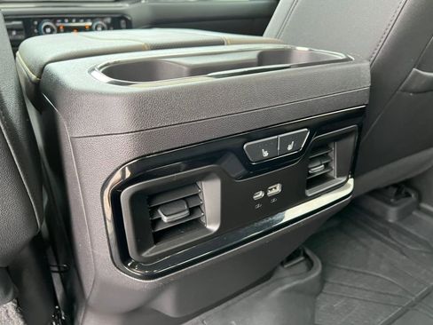 Used 2024 Chevrolet Silverado 1500 ZR2 image 29