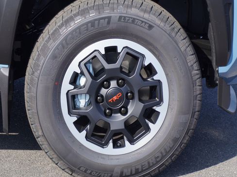 New 2026 Toyota 4Runner TRD Off-Road image 5