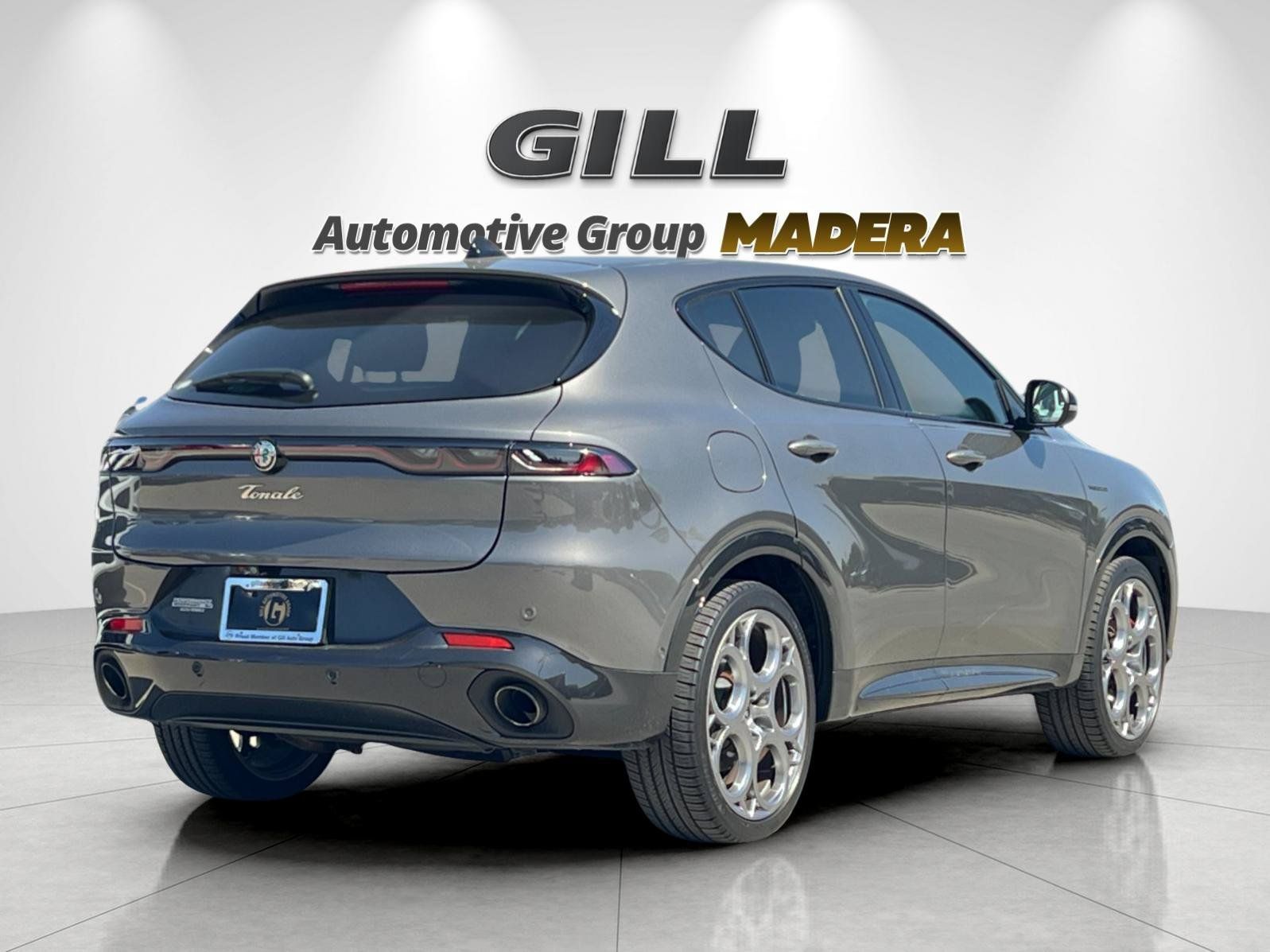 Used 2024 Alfa Romeo Tonale Veloce w/ Active Assist Package AWD/4WD image 3