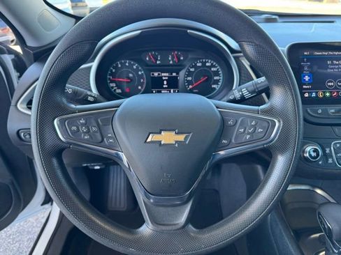Used 2023 Chevrolet Malibu LT image 13