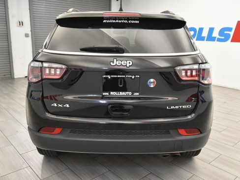 Used 2022 Jeep Compass Limited image 4