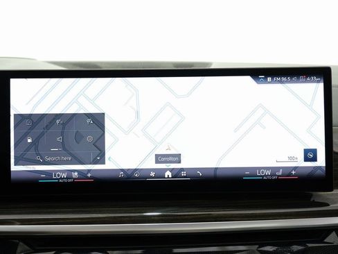 Used 2024 BMW X7 xDrive40i w/ Premium Package AWD/4WD image 16