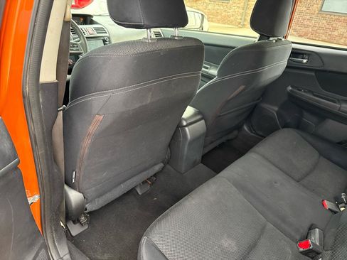 Used 2015 Subaru Crosstrek 2.0i Premium AWD/4WD image 36