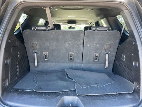 Used 2023 GMC Yukon SLT image 44