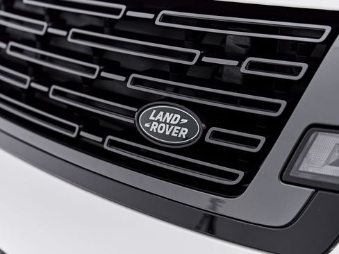Used 2025 Land Rover Range Rover Long Wheelbase SE AWD/4WD image 20