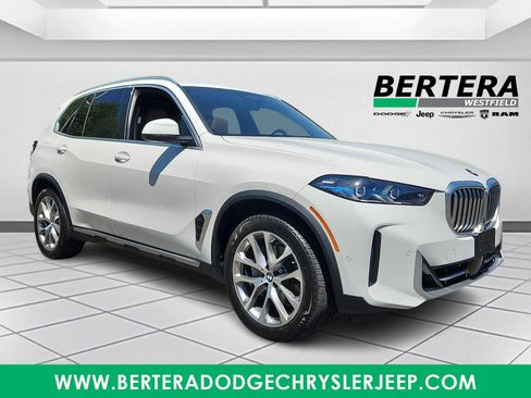 Used 2024 BMW X5 xDrive40i w/ Premium Package AWD/4WD image 1