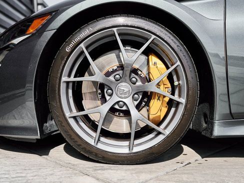 Used 2017 Acura NSX AWD/4WD image 3