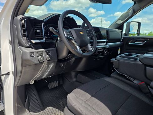 New 2026 Chevrolet Silverado 2500 LT AWD/4WD image 14