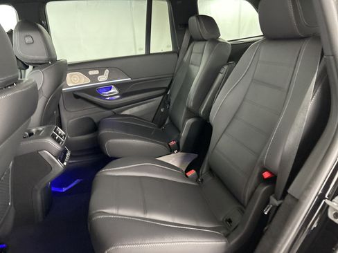 New 2026 Mercedes-Benz GLS 580 4MATIC image 14