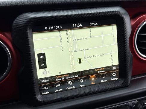 Used 2022 Jeep Wrangler Unlimited Rubicon image 3