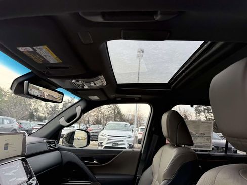 Used 2025 Lexus LX 700h Overtrail image 15