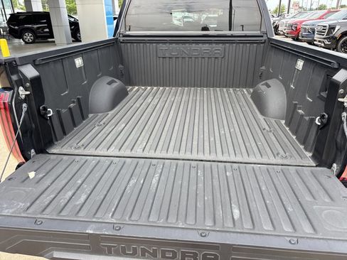 Used 2024 Toyota Tundra Platinum AWD/4WD image 5