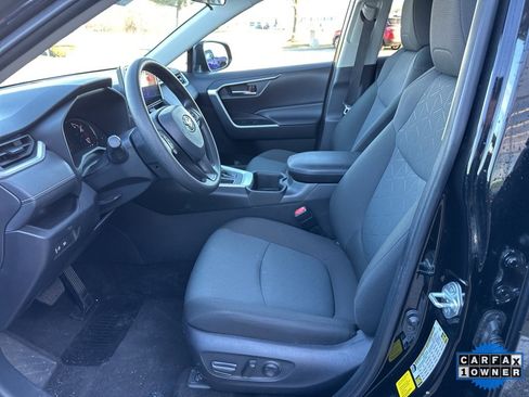 Used 2024 Toyota RAV4 XLE image 61