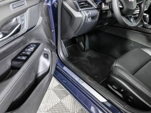 New 2025 Cadillac CT4 Premium Luxury image 6