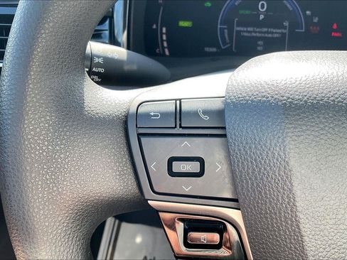 Used 2025 Toyota Camry LE w/ Convenience Package FWD image 20