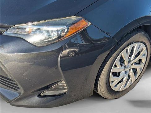 Used 2019 Toyota Corolla LE image 10