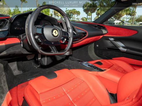 Used 2024 Ferrari SF90 Spider AWD/4WD image 5