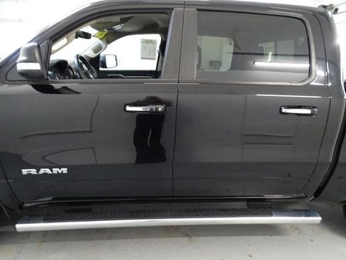Used 2020 RAM 1500 Big Horn AWD/4WD image 18