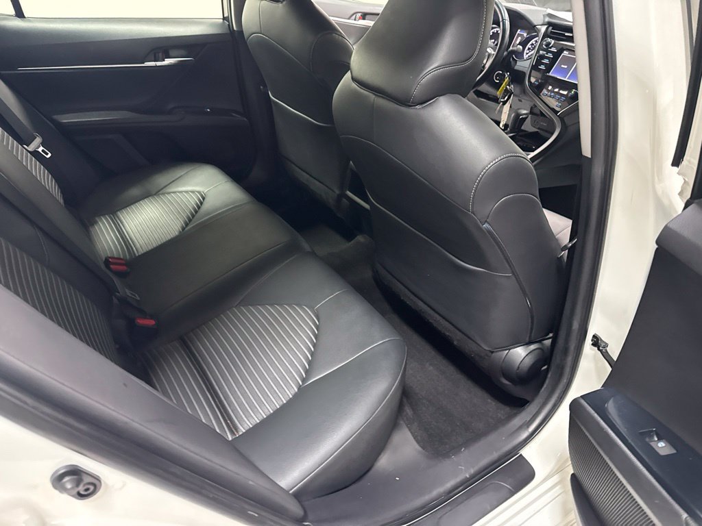 Used 2018 Toyota Camry SE FWD image 27