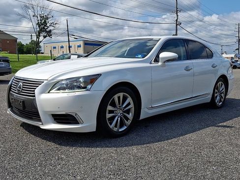 Used 2014 Lexus LS 460 AWD w/ Comfort Package image 3