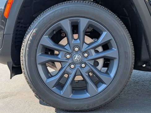 New 2026 Jeep Grand Cherokee Limited AWD/4WD image 4