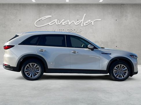 Used 2025 MAZDA CX-90 3.3 Turbo w/ Preferred Package image 17