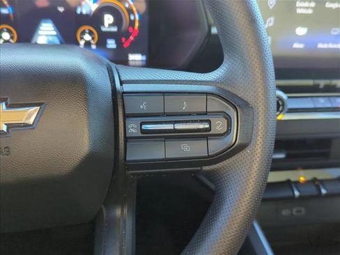 Used 2024 Chevrolet Colorado W/T w/ Safety Package image 12