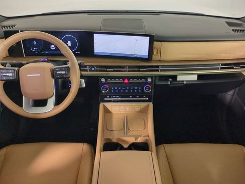 Used 2025 Hyundai Santa Fe Limited image 18