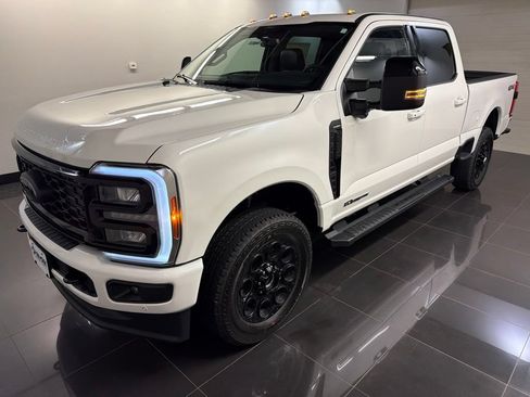 New 2026 Ford F350 Lariat w/ Black Appearance Package AWD/4WD image 3
