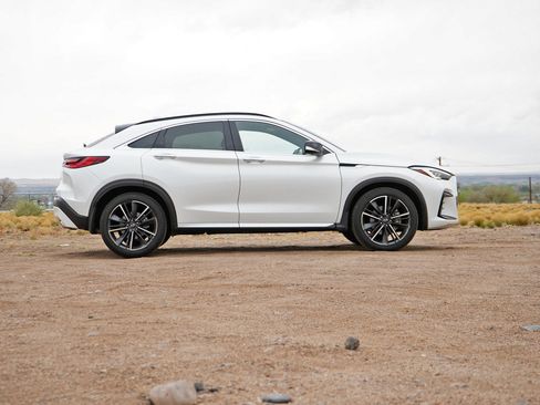 Used 2025 INFINITI QX55 Sensory w/ Lighting Package image 11