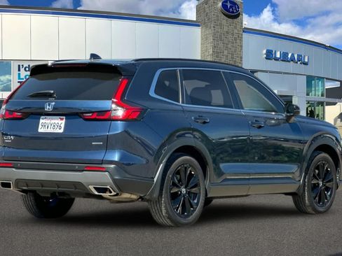 Used 2023 Honda CR-V Sport Touring image 2