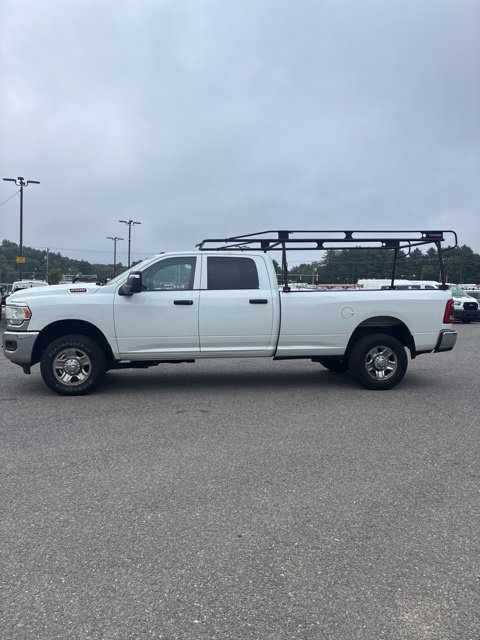 Used 2024 RAM 2500 Tradesman w/ Chrome Appearance Group AWD/4WD image 4