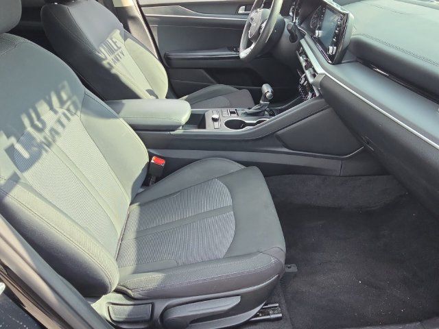 Used 2023 Kia K5 LXS FWD image 17
