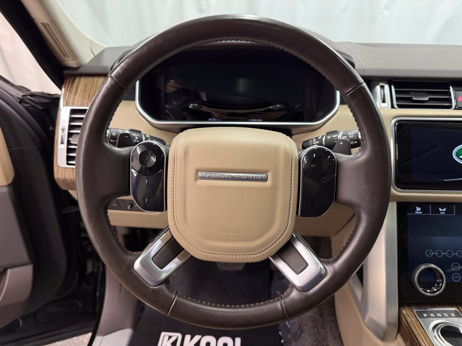 Used 2020 Land Rover Range Rover HSE AWD/4WD image 12