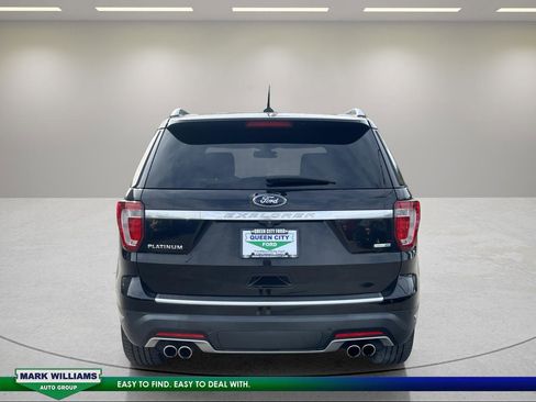 Used 2018 Ford Explorer Platinum AWD/4WD image 4