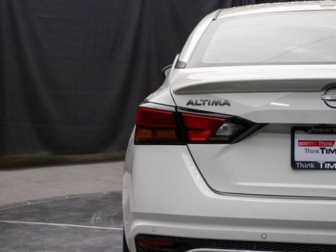 Used 2025 Nissan Altima 2.5 SV w/ SV Special Edition Package image 12