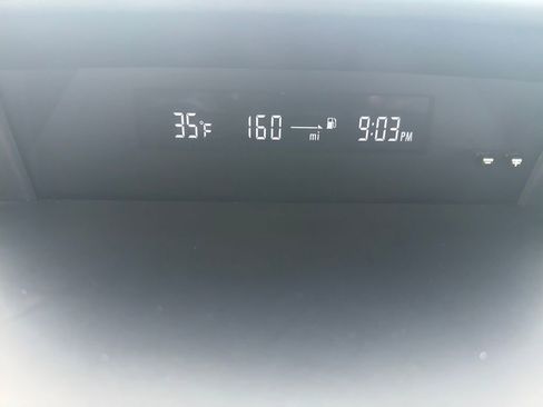 Used 2024 Subaru Forester Premium image 39