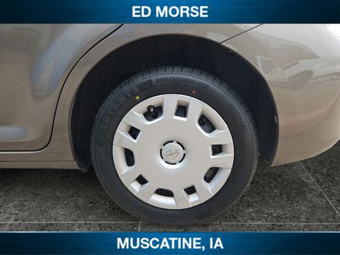Used 2014 Scion xB FWD image 10