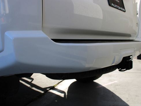 Used 2018 Toyota 4Runner SR5 image 36