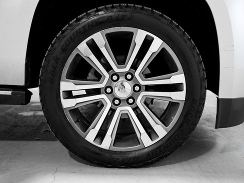 Used 2018 GMC Yukon Denali w/ Denali Ultimate Package image 38