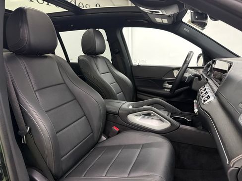 Used 2024 Mercedes-Benz GLS 450 4MATIC image 32