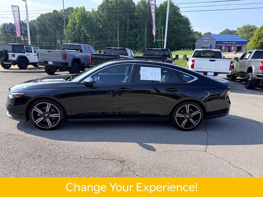 Used 2024 Honda Accord Sport image 3