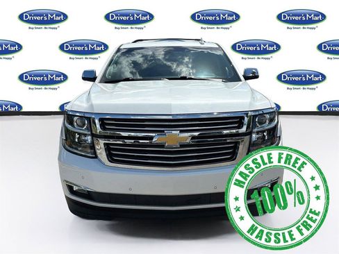 Used 2019 Chevrolet Suburban Premier w/ Premier Plus Edition AWD/4WD image 2