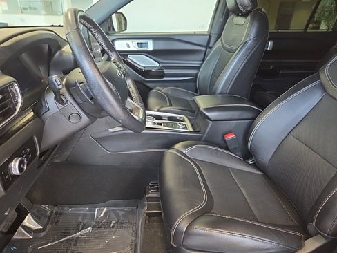 Used 2023 Ford Explorer ST w/ Equipment Group 401A image 13