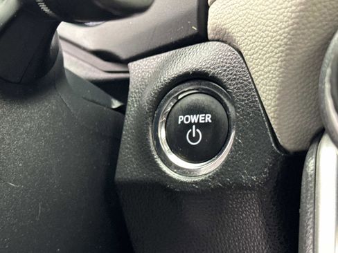 Used 2023 Toyota RAV4 XLE Premium image 6