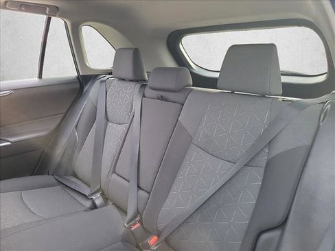 Used 2020 Toyota RAV4 XLE image 14