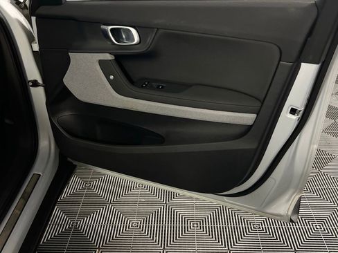 Used 2021 Polestar Polestar 2 w/ Performance Package image 30