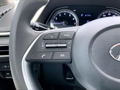 Used 2022 Hyundai Sonata SE w/ Preferred Accessory Package FWD image 23