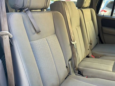 Used 2008 Ford Expedition XLT image 16