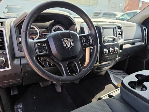Used 2018 RAM 1500 Classic SLT AWD/4WD image 4